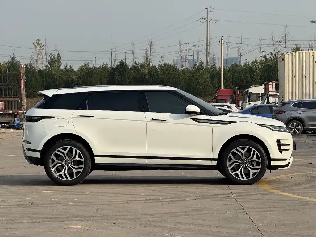 Land Rover Evoque 2023 из CN, фото 4