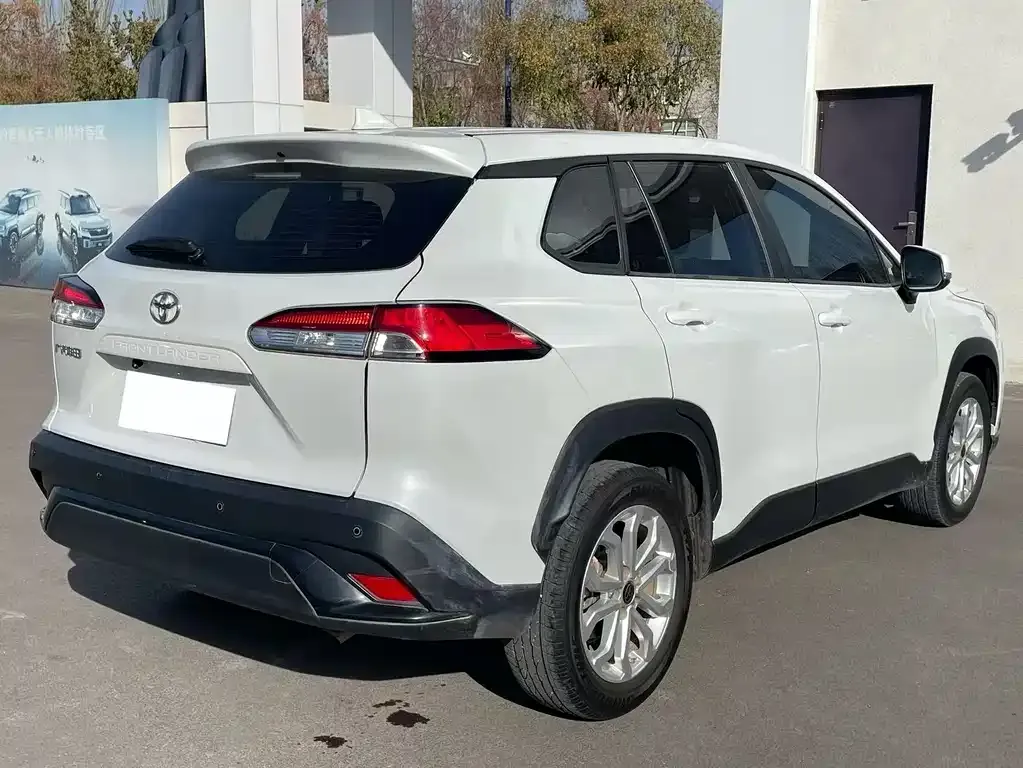 Toyota Frontlander 2022 из CN, фото 9