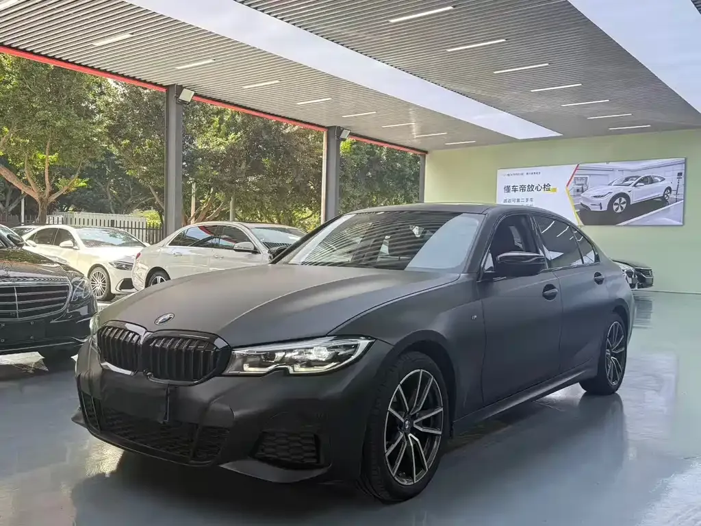 BMW 3 Series 2022 из CN, фото 1
