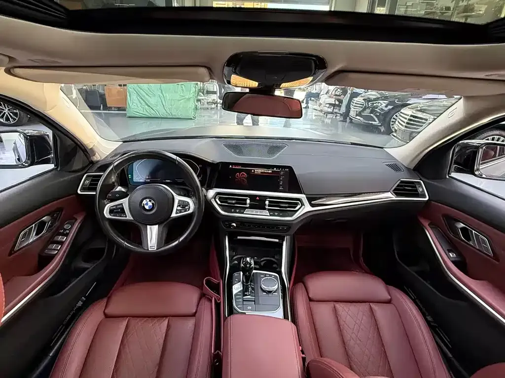 BMW 3 Series 2022 из CN, фото 5
