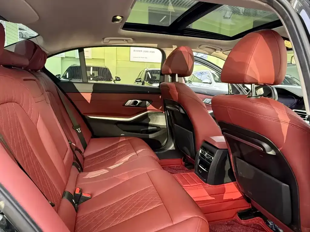 BMW 3 Series 2022 из CN, фото 7