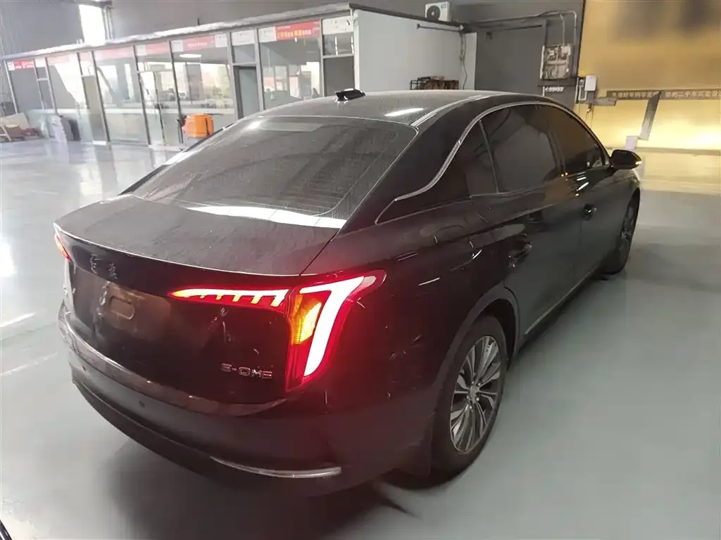 Hongqi E-QM5 2023 из CN, фото 7