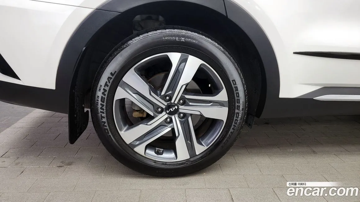 Kia Sorento — фото 5