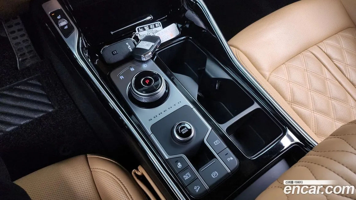Kia Sorento — фото 9
