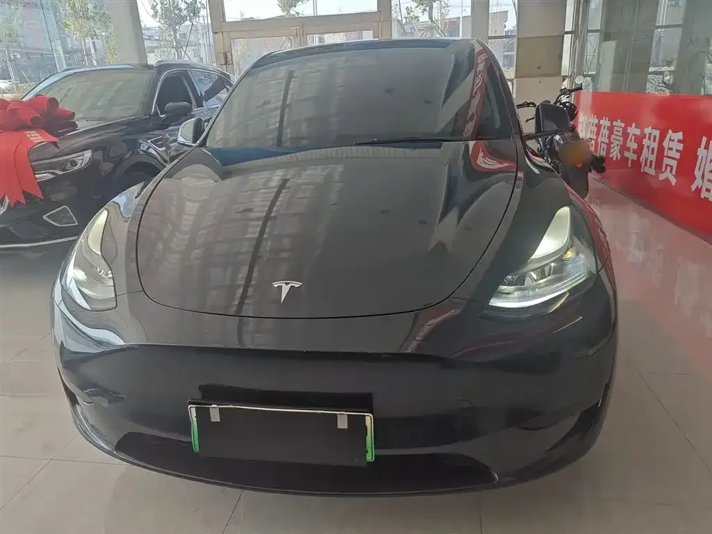 Tesla Model Y 2024 из CN, фото 3