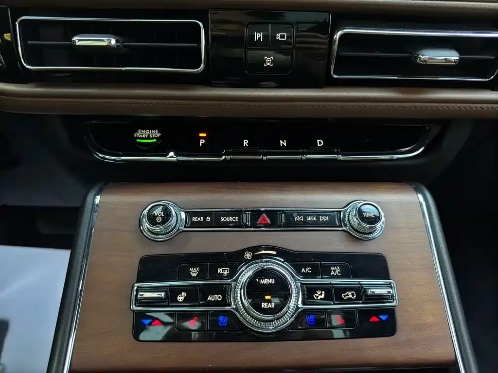 Lincoln Aviator 2021 из CN, фото 4