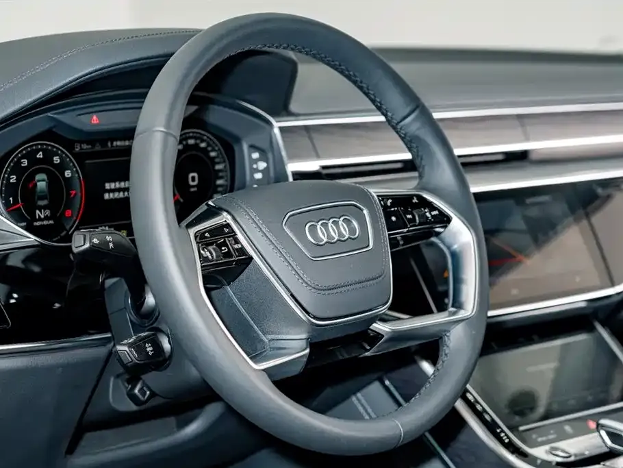 Audi A8 2025 из CN, фото 10