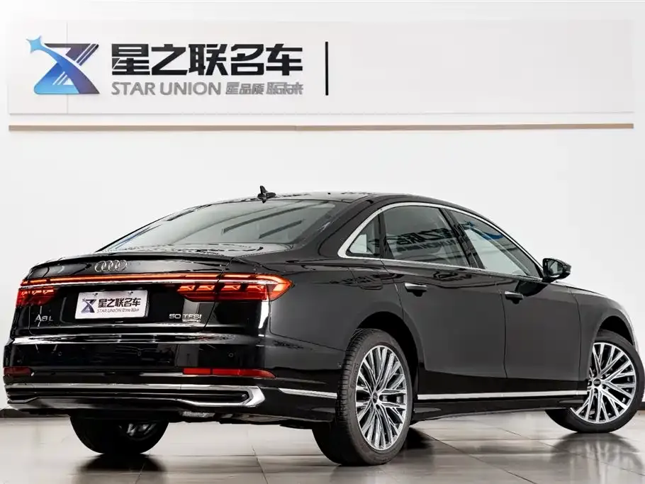 Audi A8 2025 из CN, фото 7
