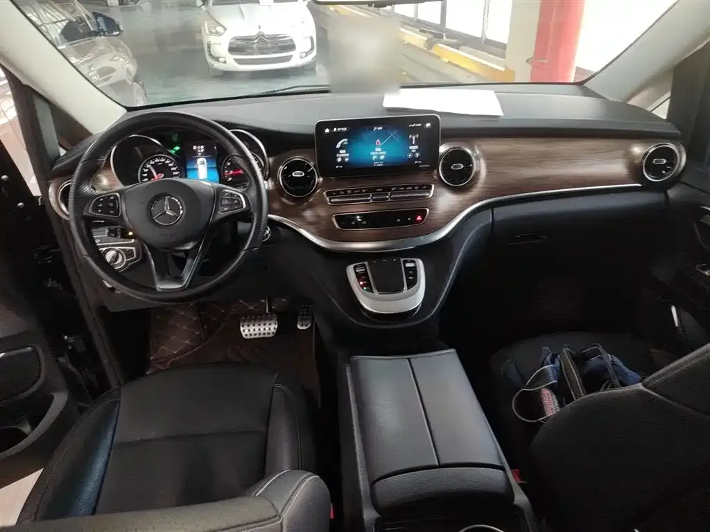 Mercedes-Benz V-Class 2022 из CN, фото 10