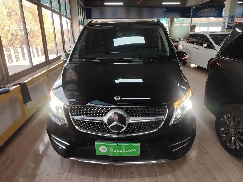 Mercedes-Benz V-Class 2022 из CN, фото 3