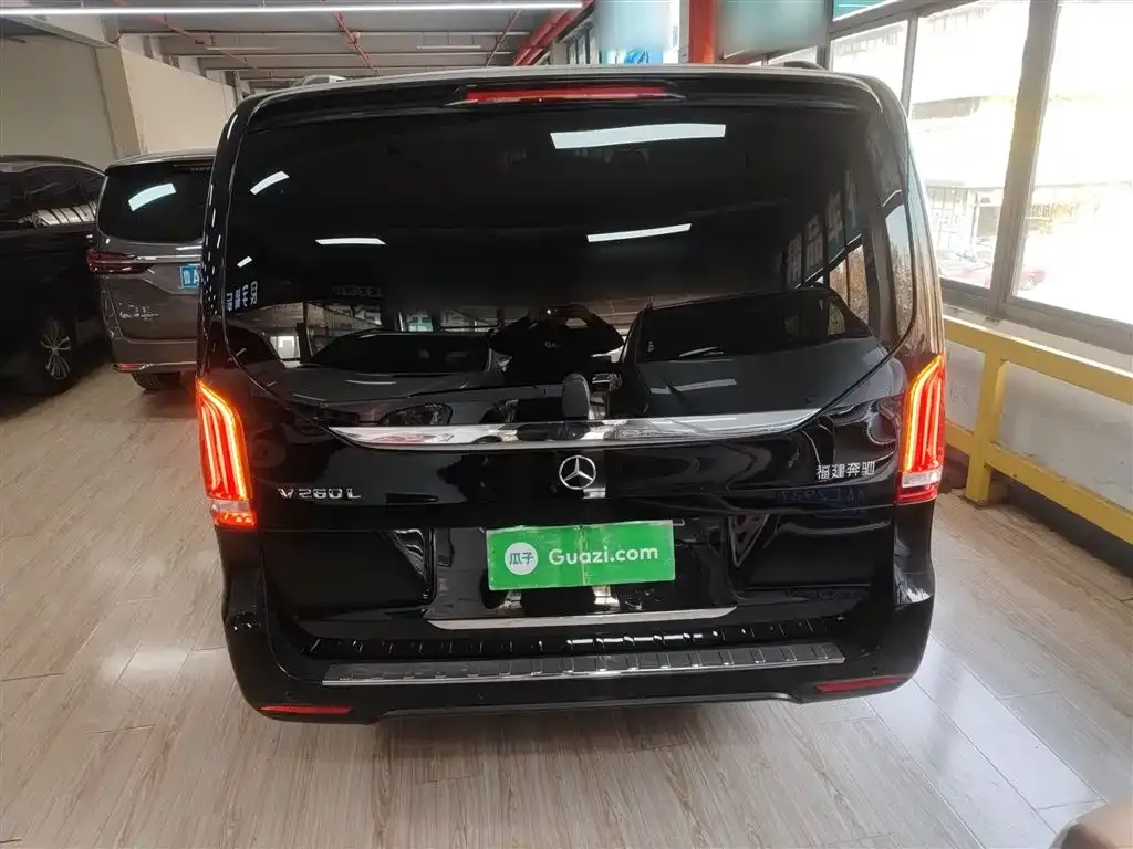 Mercedes-Benz V-Class 2022 из CN, фото 6