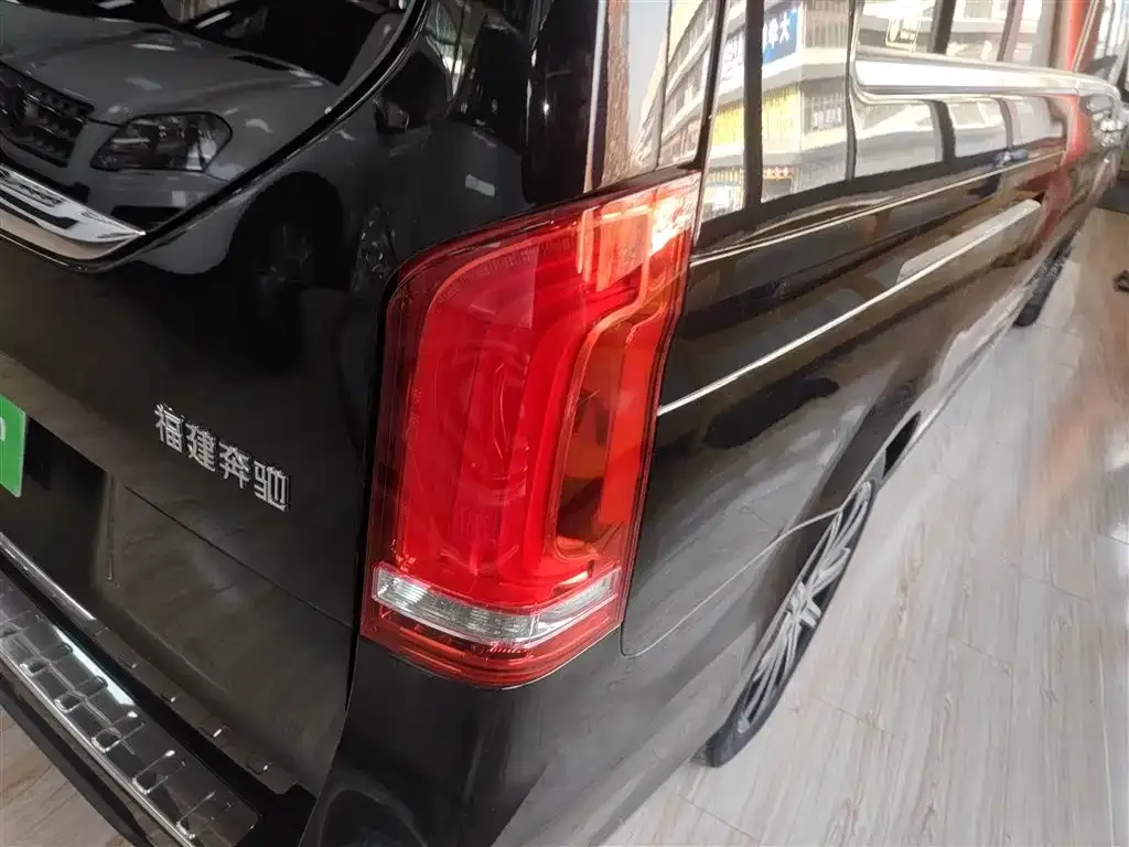Mercedes-Benz V-Class 2022 из CN, фото 8