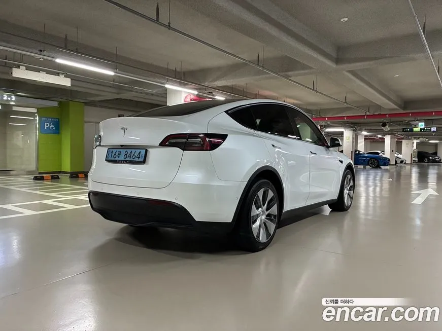 Tesla Model Y 2021 из KR, фото 2
