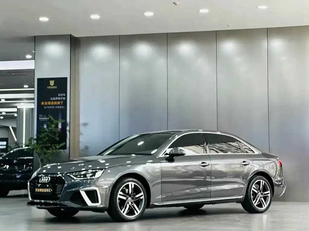 Audi A4L 2021 из CN, фото 1