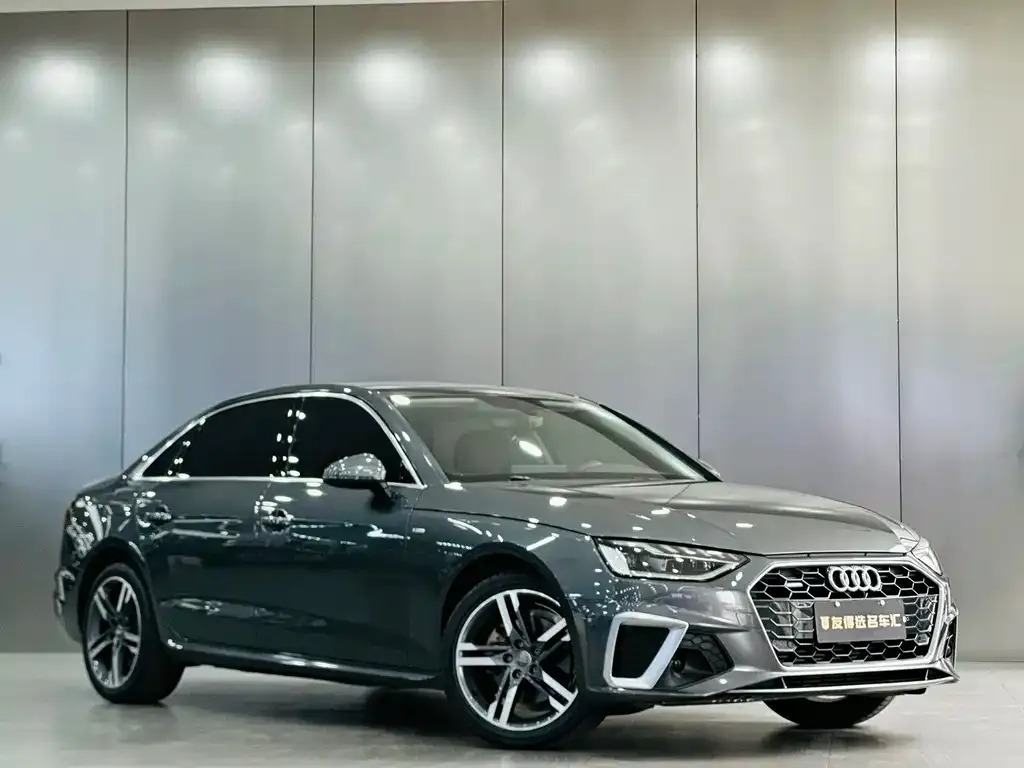 Audi A4L 2021 из CN, фото 2