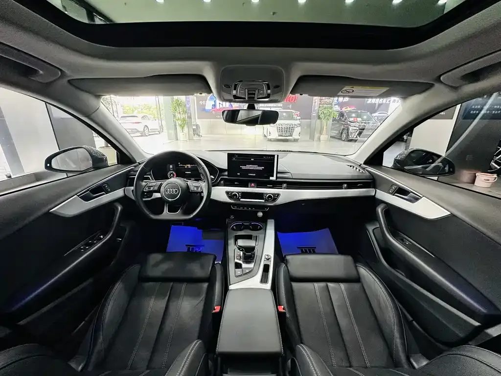 Audi A4L 2021 из CN, фото 6