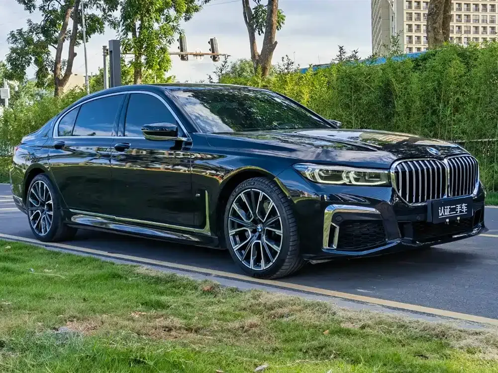 BMW 7 Series 2021 из CN, фото 3