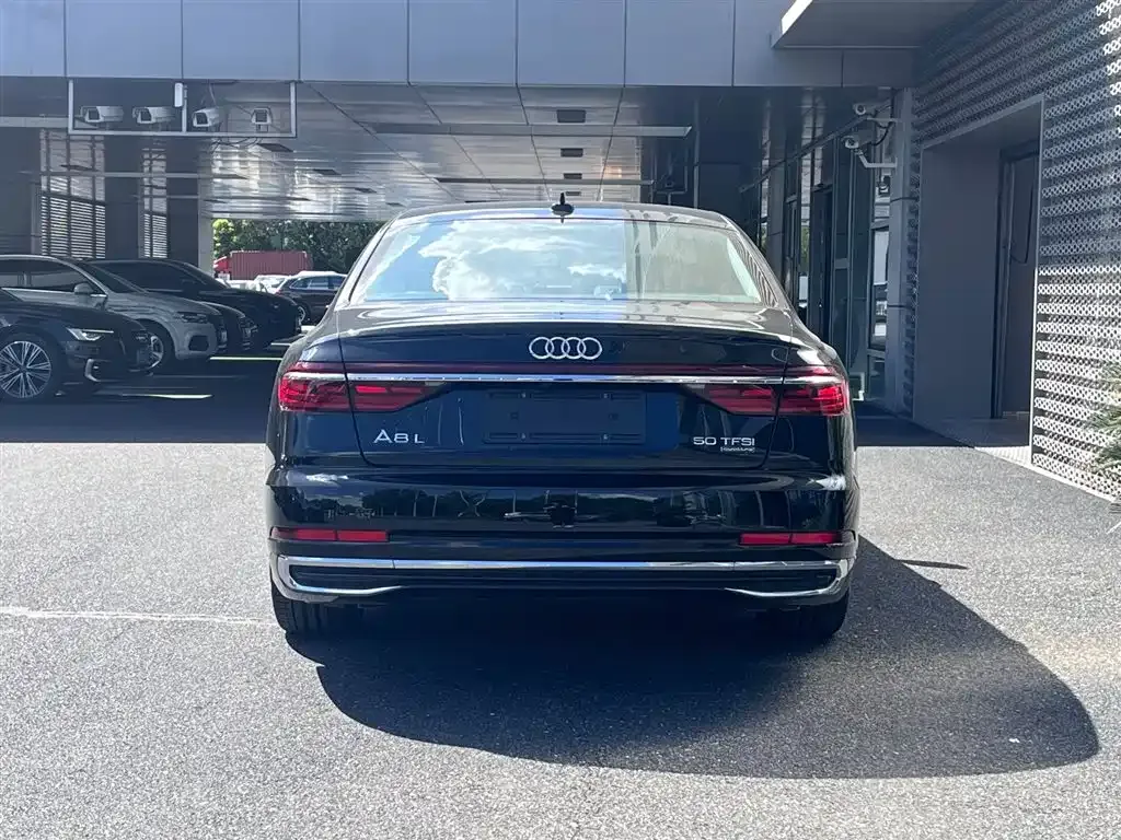 Audi A8 2025 из CN, фото 3