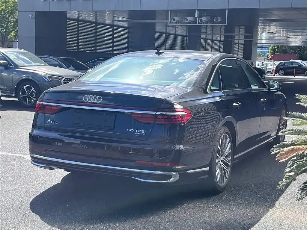 Audi A8 2025 из CN, фото 5