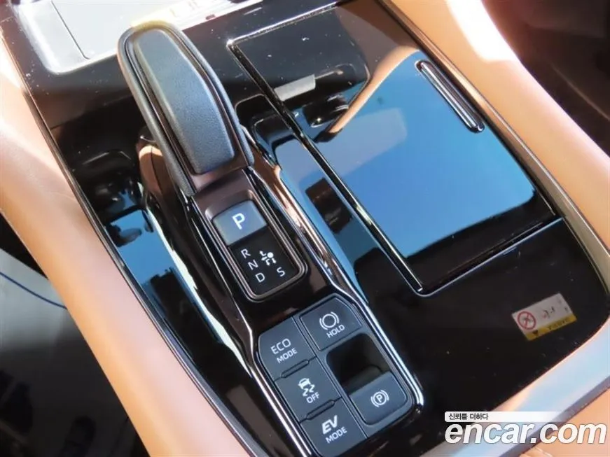 Toyota Alphard 2025 из KR, фото 9