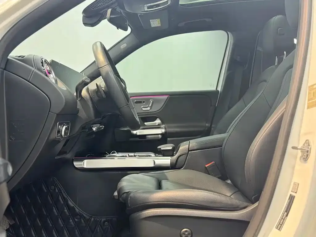 Mercedes-Benz EQB 2023 из CN, фото 5