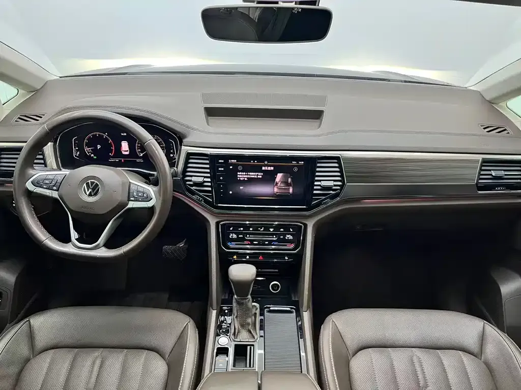 Volkswagen Viloran 2022 из CN, фото 10