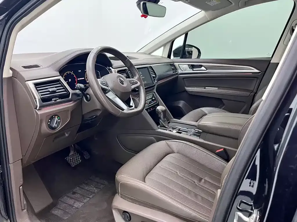Volkswagen Viloran 2022 из CN, фото 7