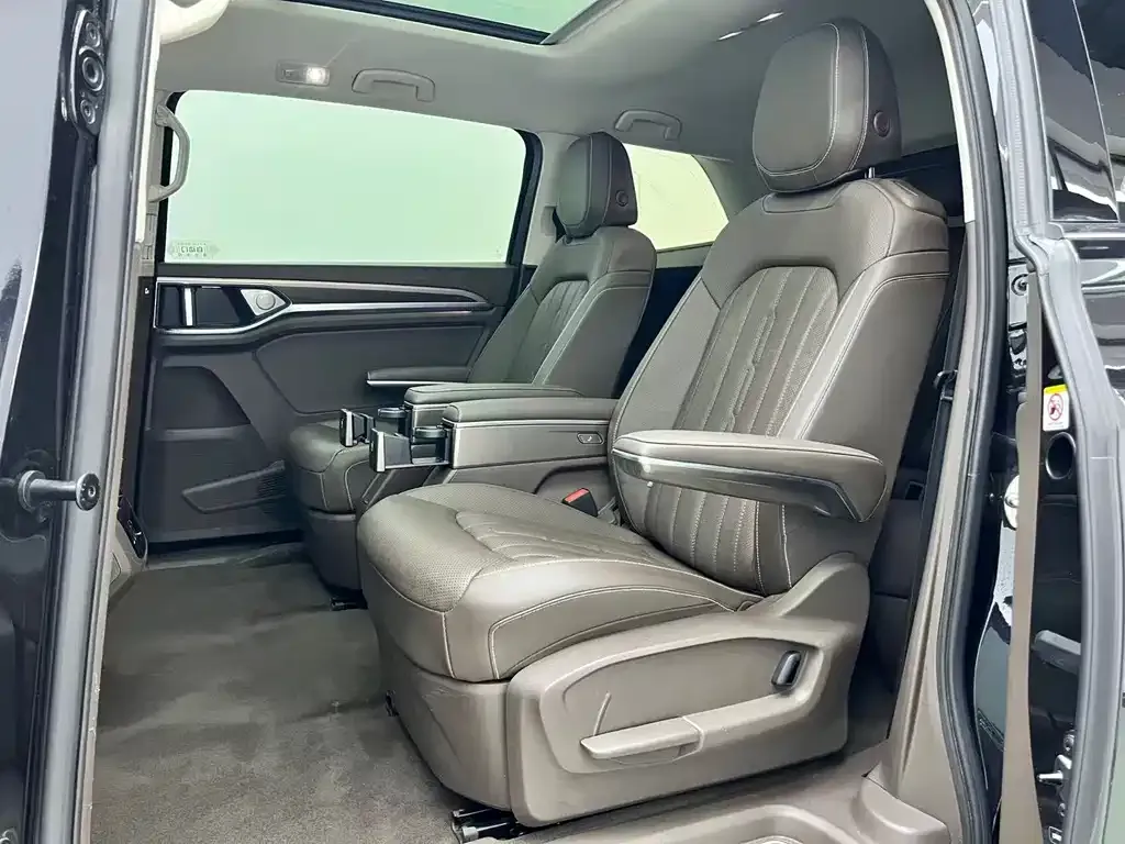 Volkswagen Viloran 2022 из CN, фото 8