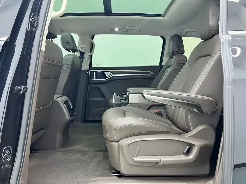 Volkswagen Viloran 2022 из CN, фото 9