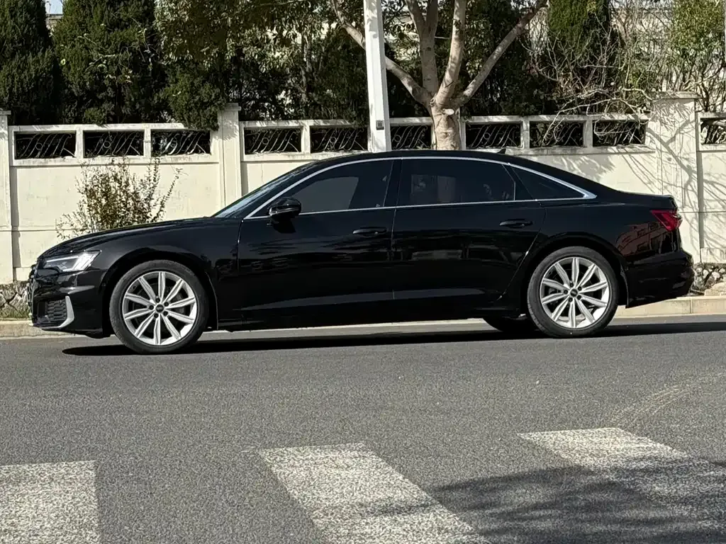 Audi A6L 2022 из CN, фото 7