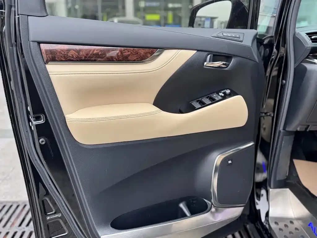 Toyota Alphard 2021 из CN, фото 6