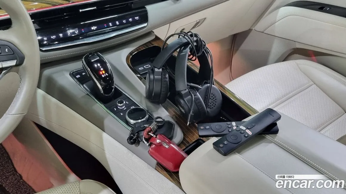 Cadillac Escalade 2023 из KR, фото 9