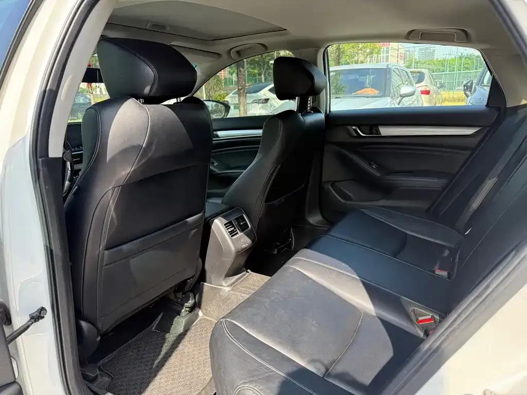 Honda Accord 2021 из CN, фото 6
