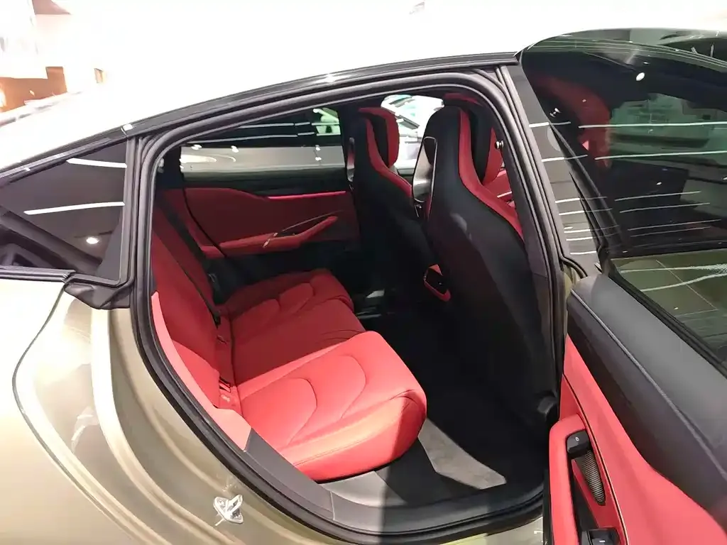 Xiaomi SU7 2025 из CN, фото 4