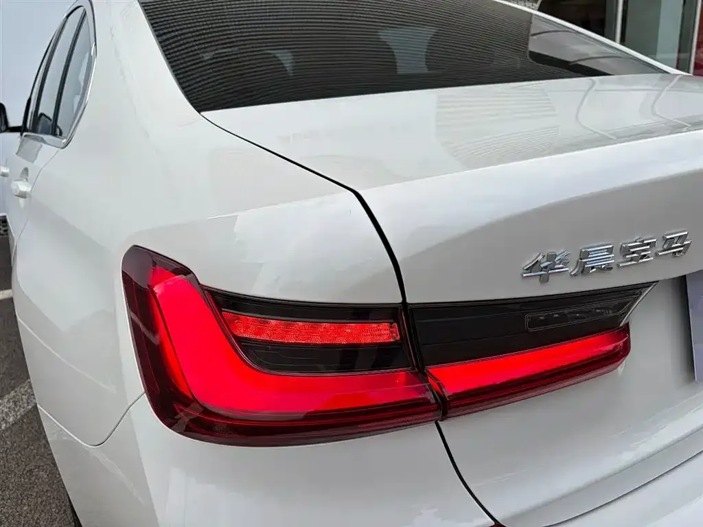 BMW 3 Series 2022 из CN, фото 9