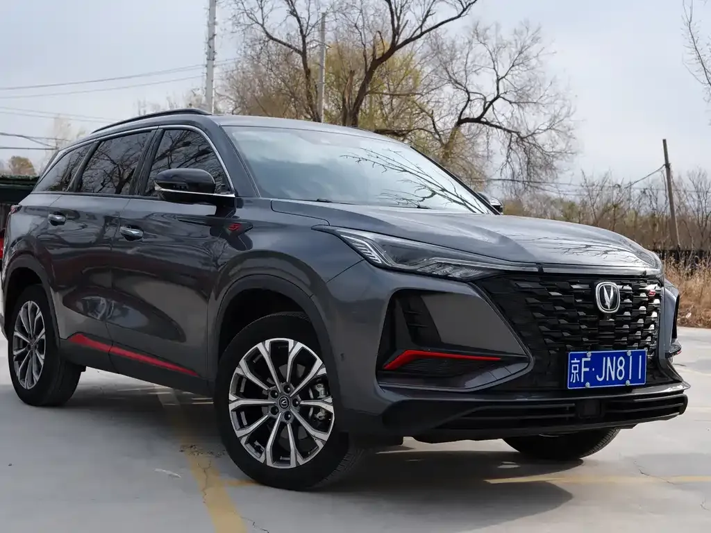 Changan CS75PLUS — фото 1