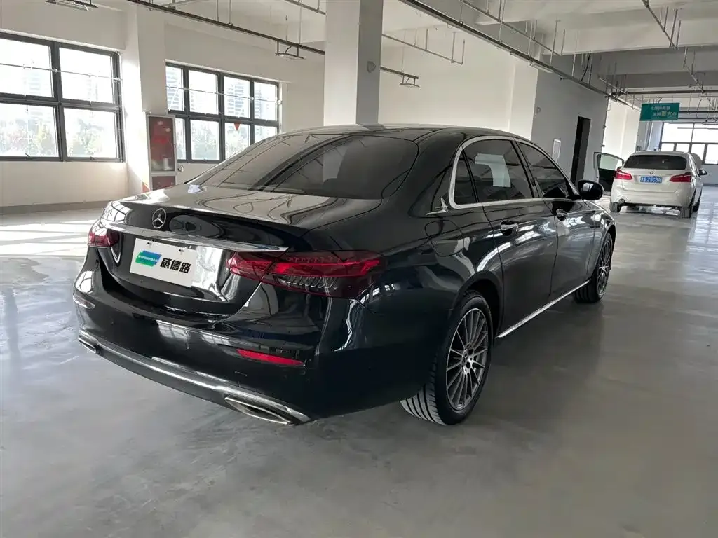 Mercedes-Benz E-Class 2023 из CN, фото 6