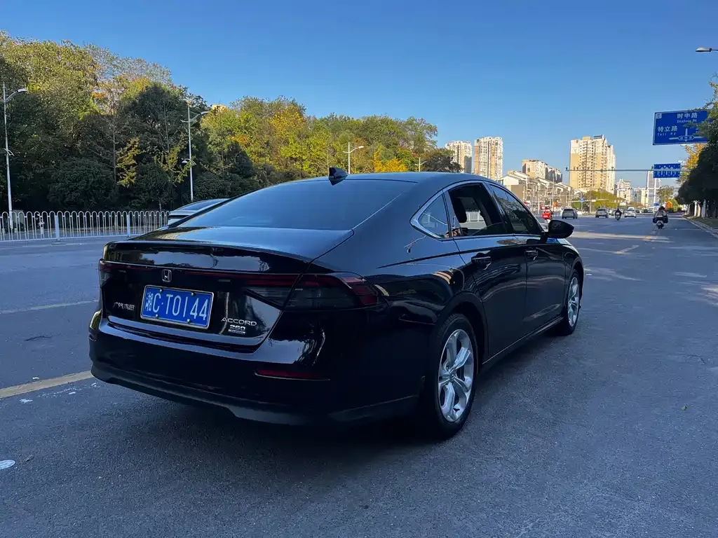 Honda Accord 2023 из CN, фото 5