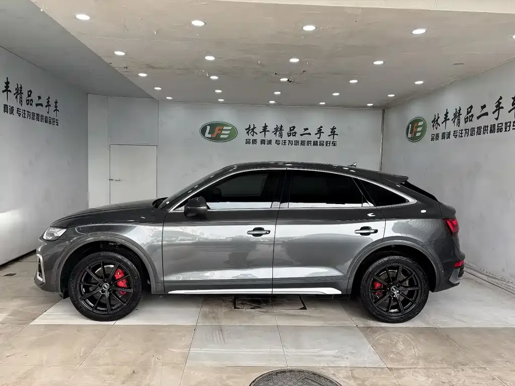 Audi Q5L Sportback 2022 из CN, фото 4