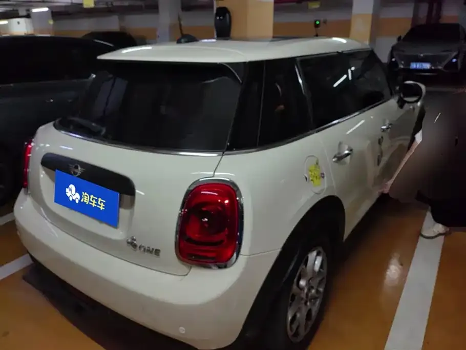 MINI Cooper (3-door) 2021 из CN, фото 3