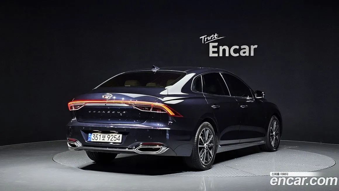 Hyundai Grandeur 2022 из KR, фото 2