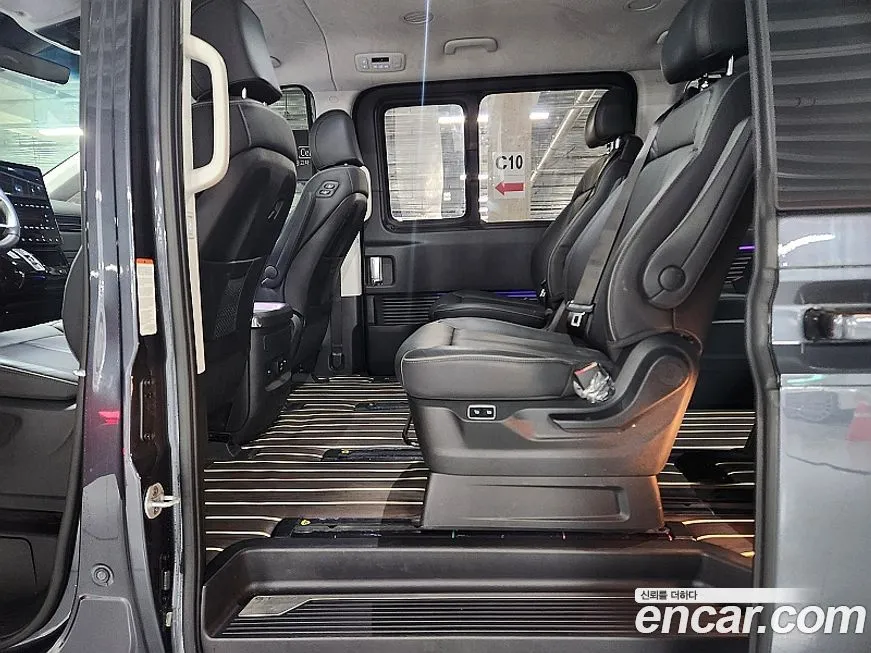 Hyundai Staria 2025 из KR, фото 9