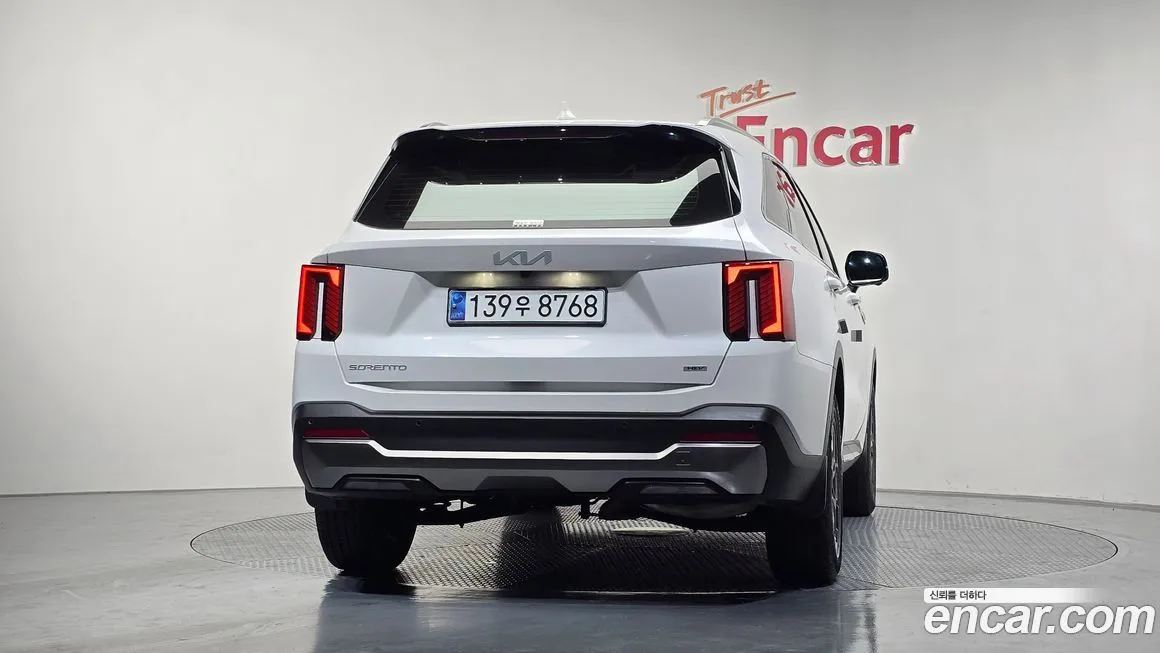 Kia Sorento — фото 4