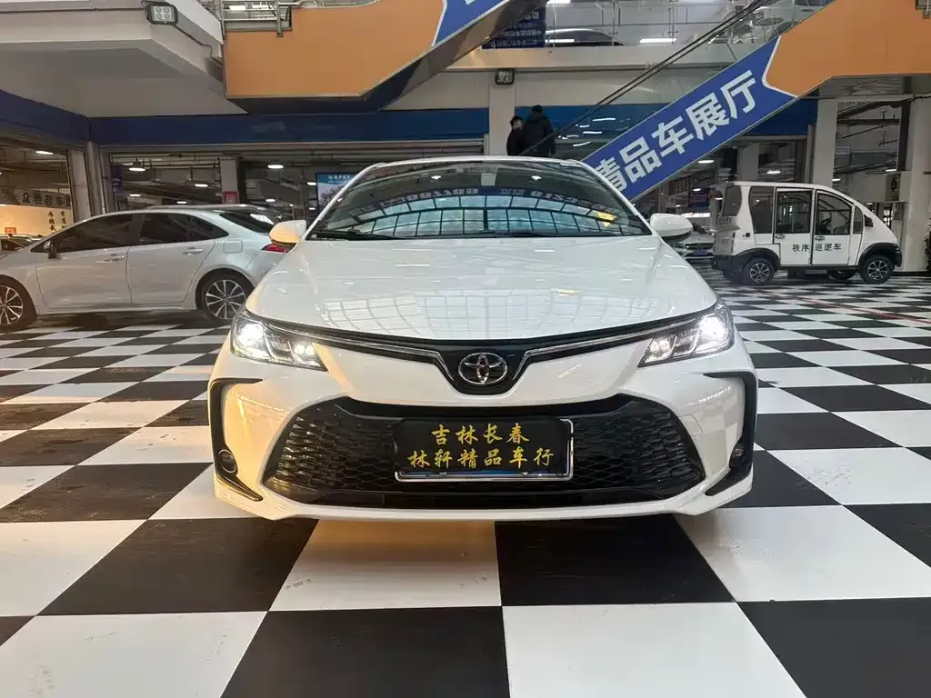 Toyota Corolla 2024 из CN, фото 2