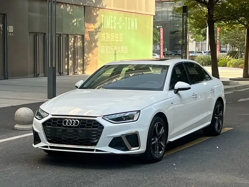Audi A4L 2021 из CN, фото 1