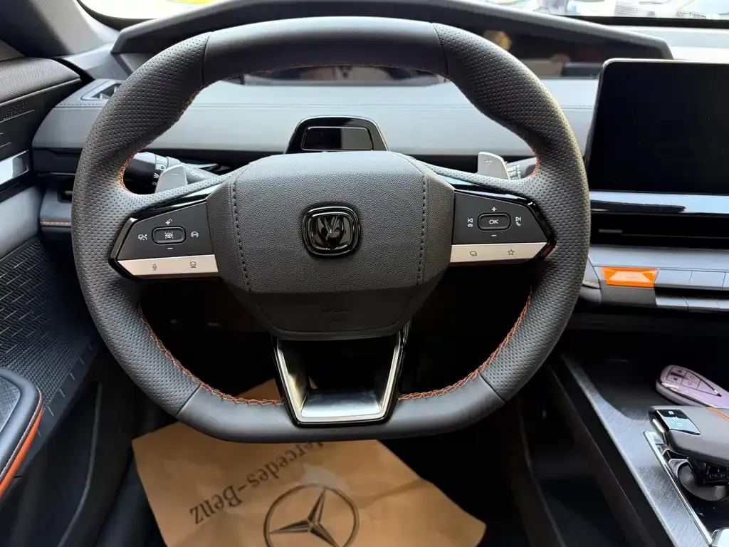 Changan UNI-V 2023 из CN, фото 7