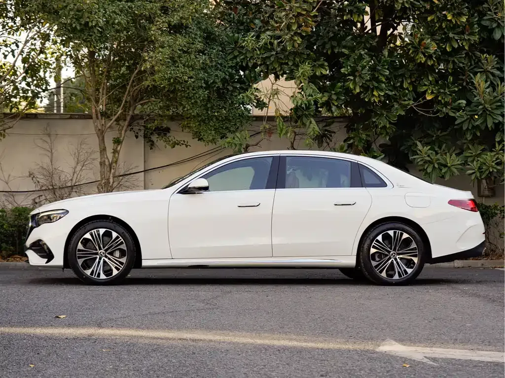 Mercedes-Benz E-Class New Energy 2025 из CN, фото 4