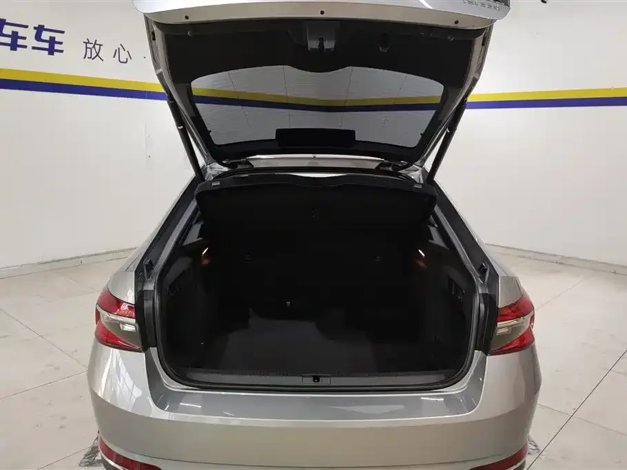 Skoda Superb 2021 из CN, фото 4