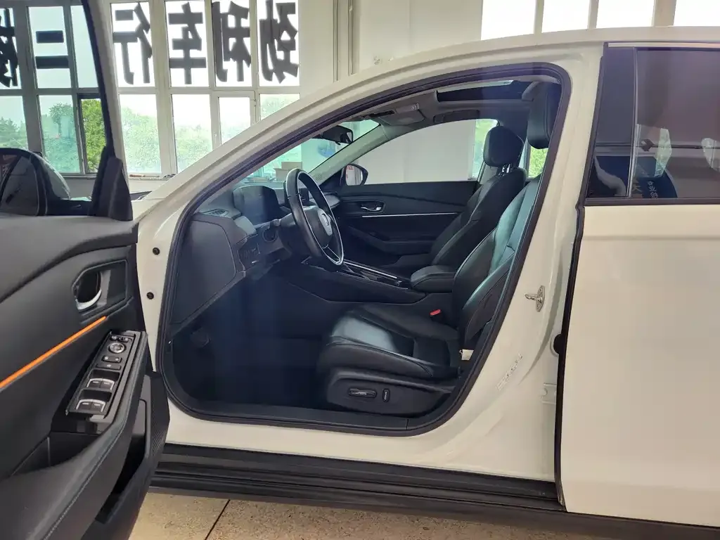 Honda Accord 2023 из CN, фото 7