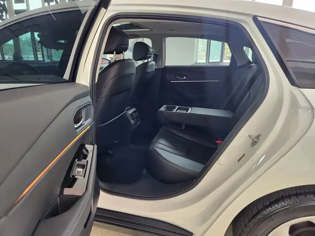 Honda Accord 2023 из CN, фото 8